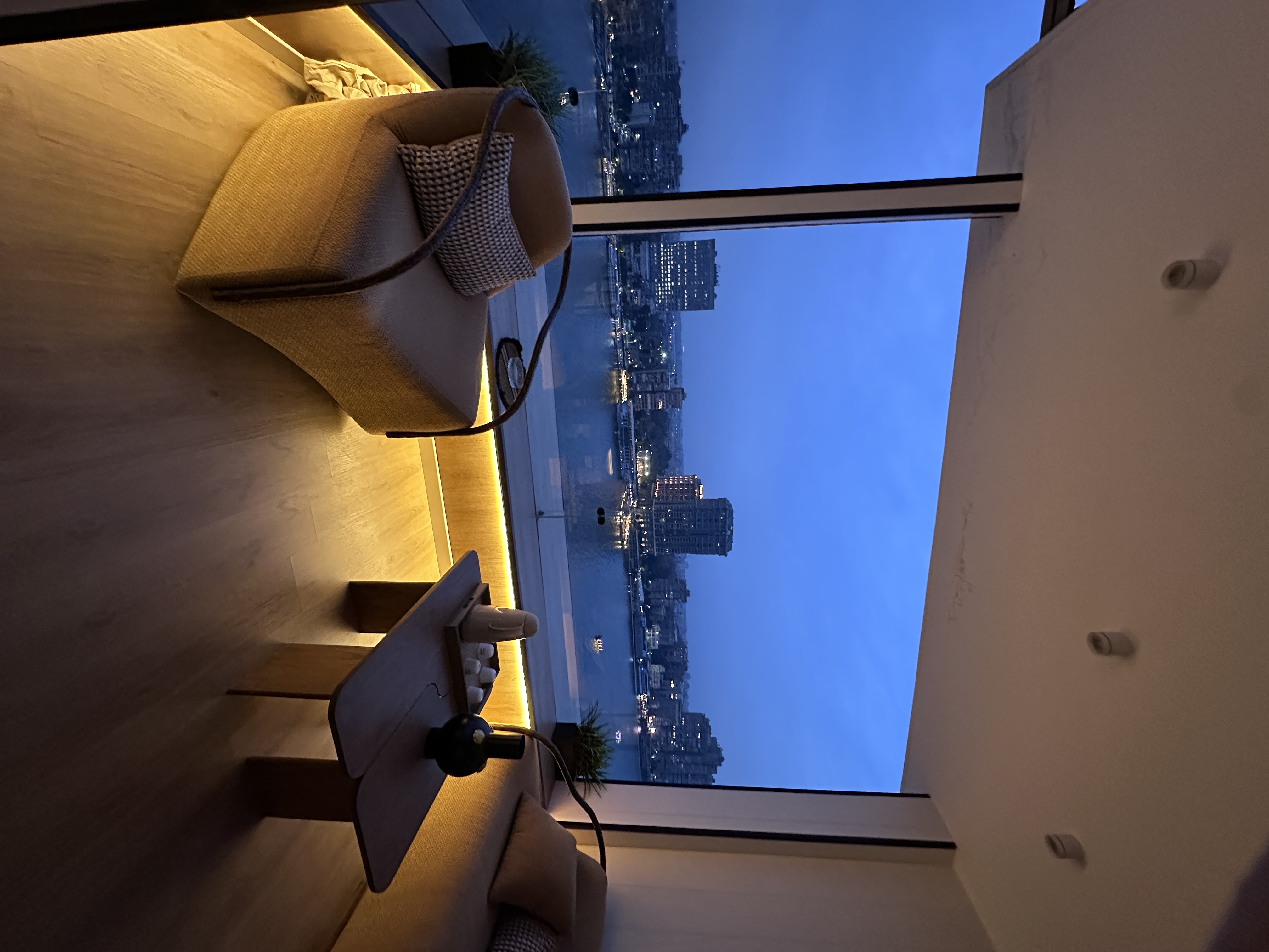 شقة فندقية ( فاخرة ) 