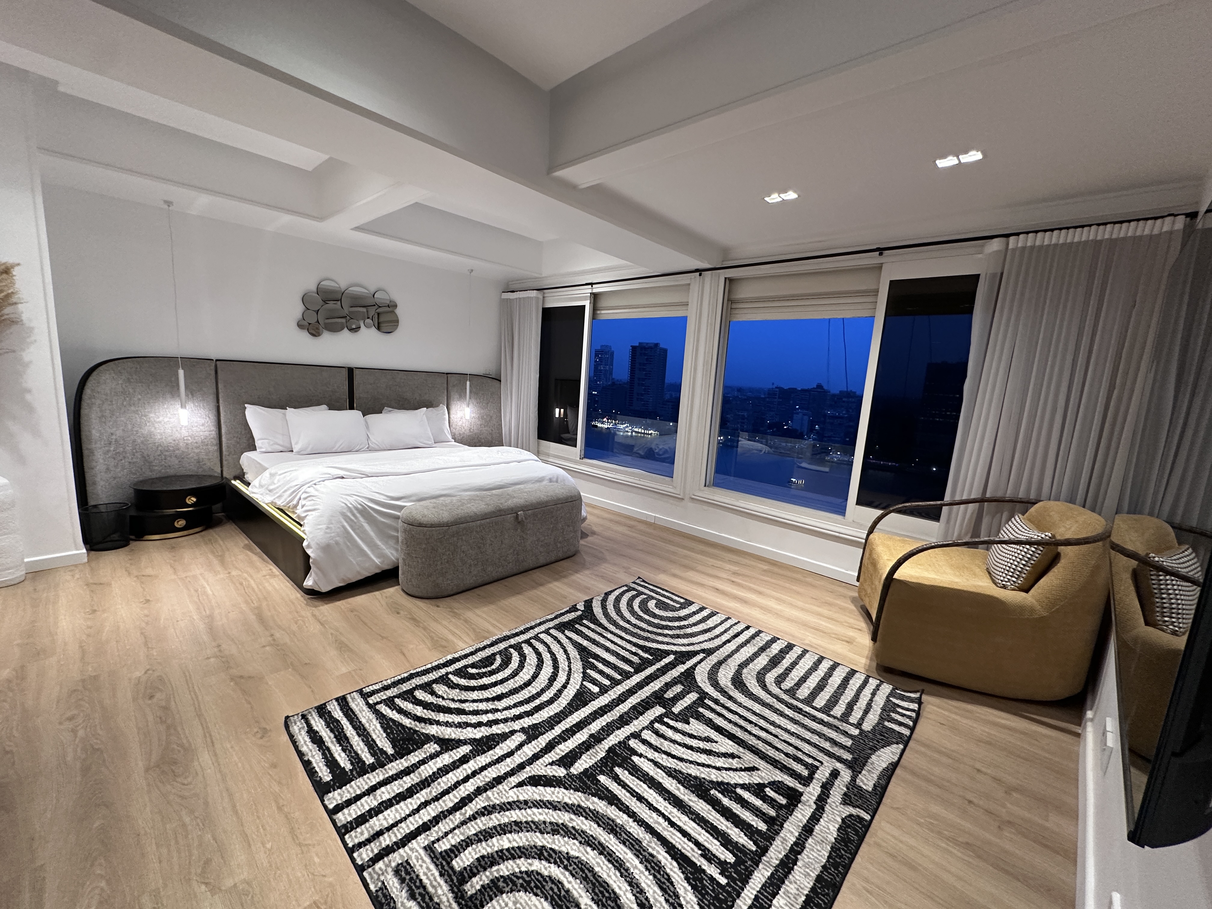 شقة فندقية ( فاخرة ) 