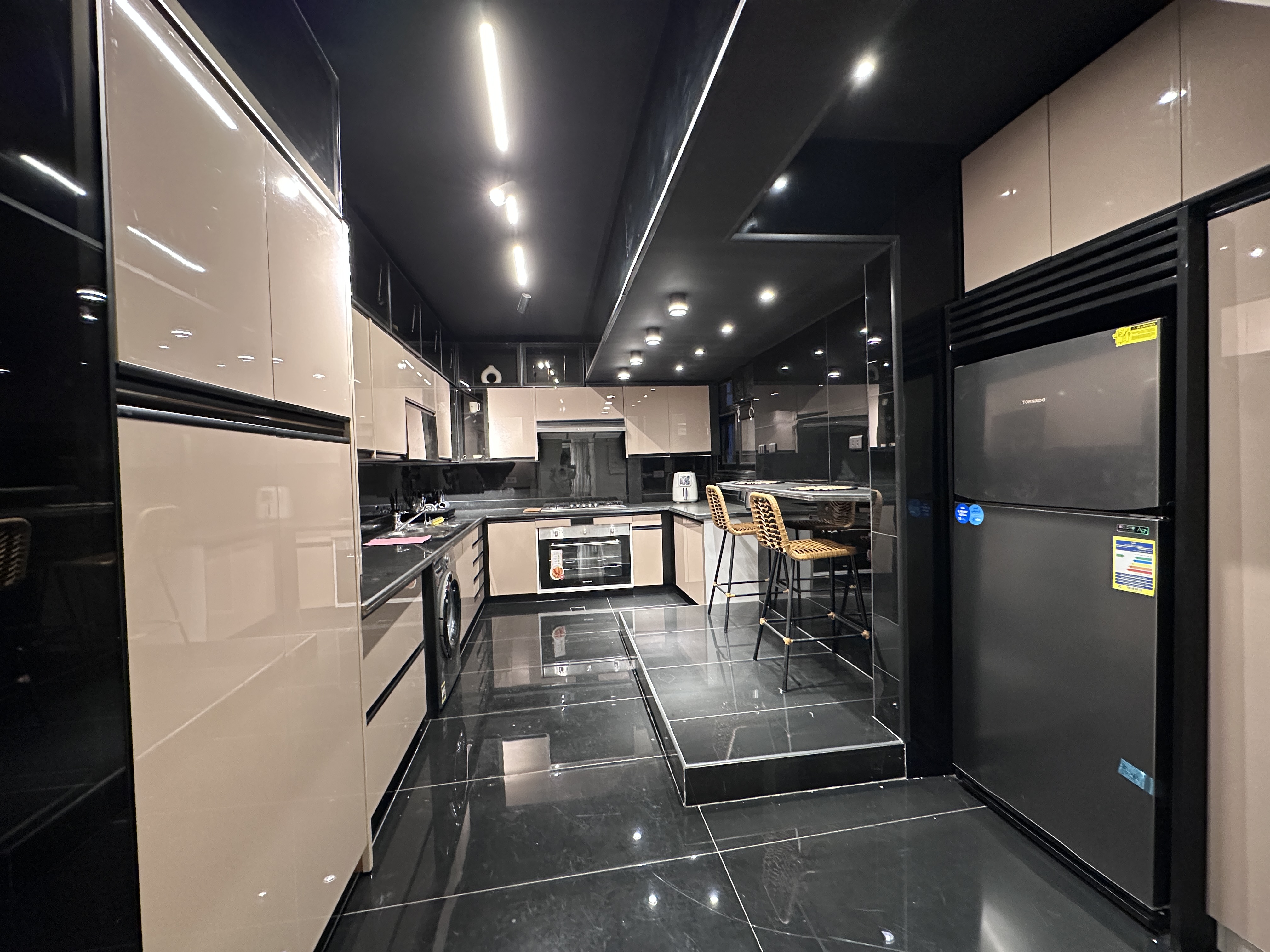 شقة فندقية ( فاخرة ) 