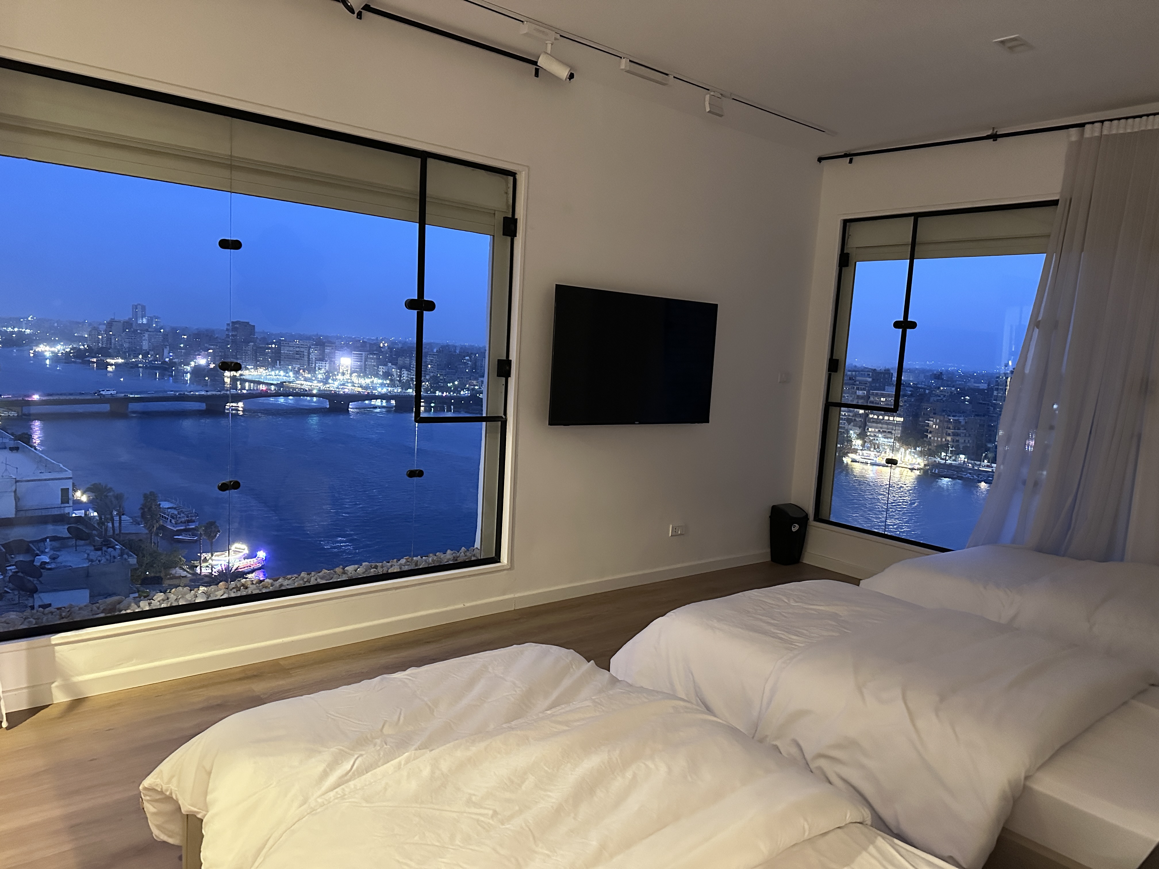 شقة فندقية ( فاخرة ) 