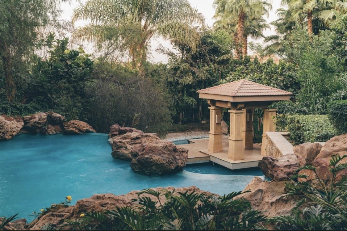 Dusit Thani Lakeview Cairo