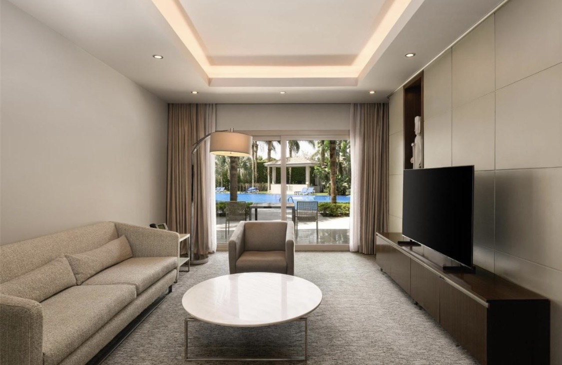 Dusit Thani Lakeview Cairo